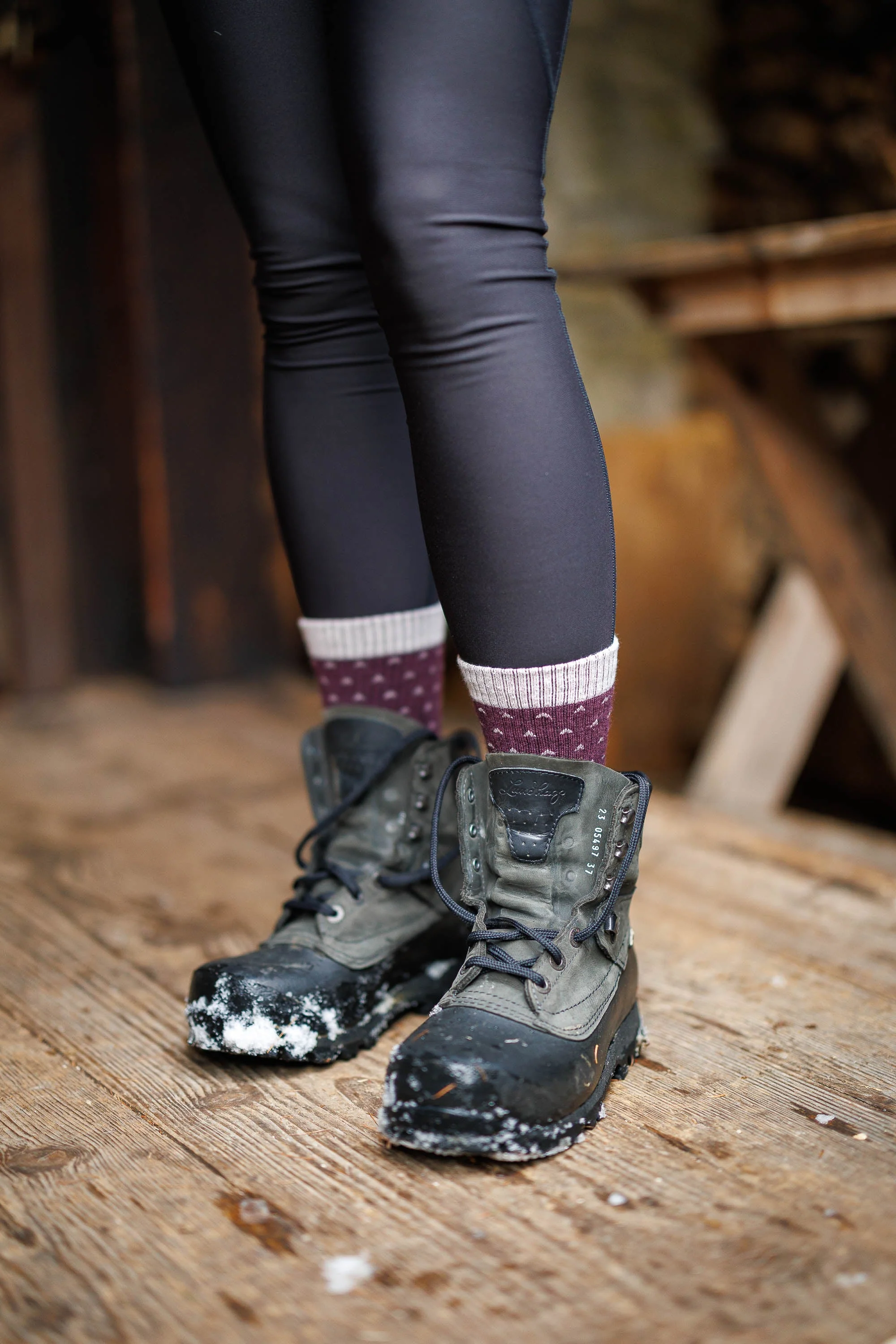Abisko Merino Socks - Winterberry - Image 5