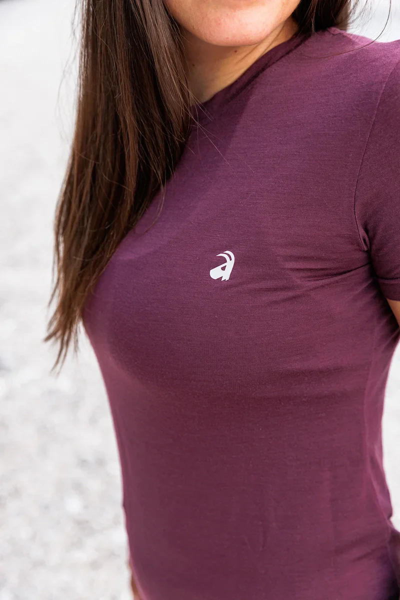 Breeze Merino Tee Aubergine - Image 4