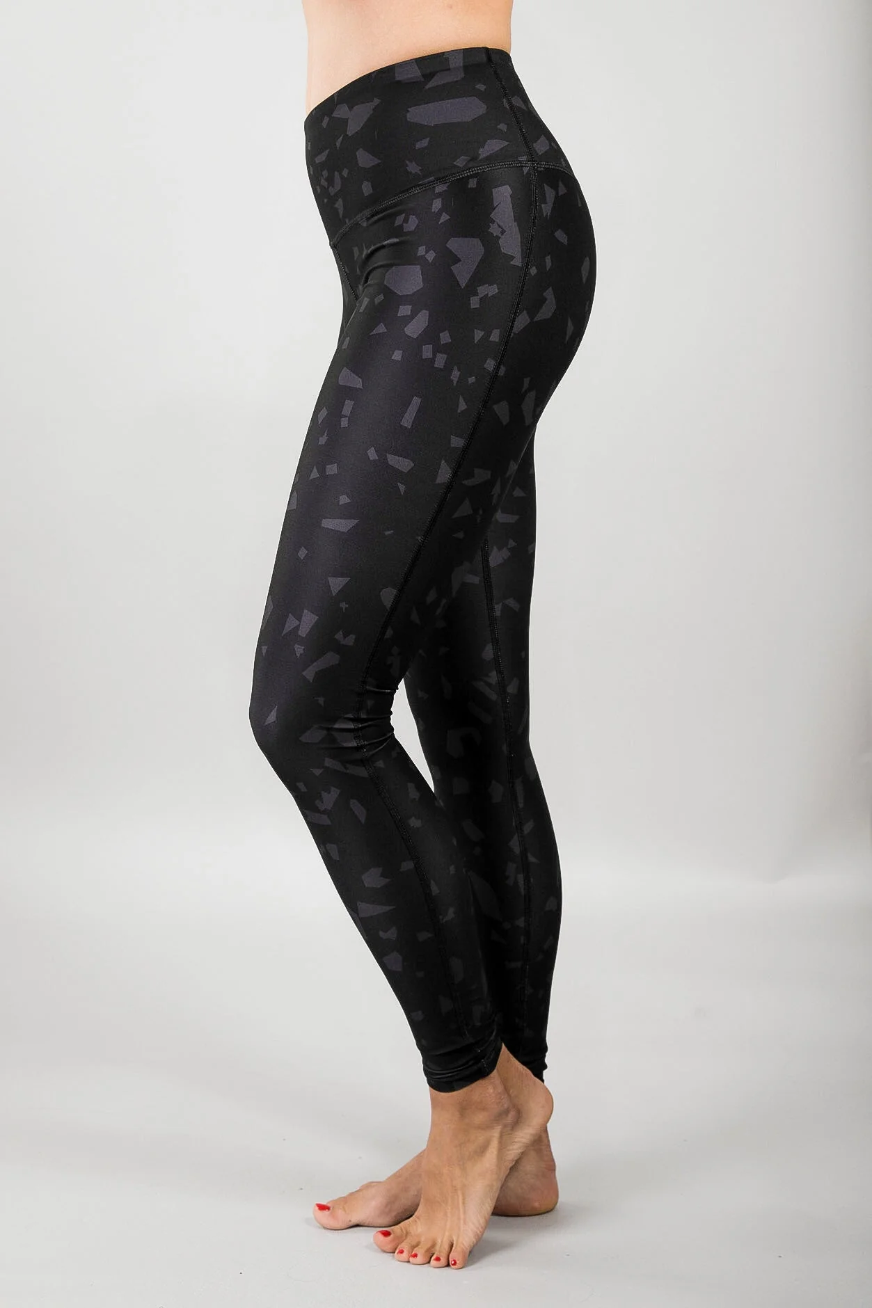 Hiker Leggings Black Terrazzo - Image 12