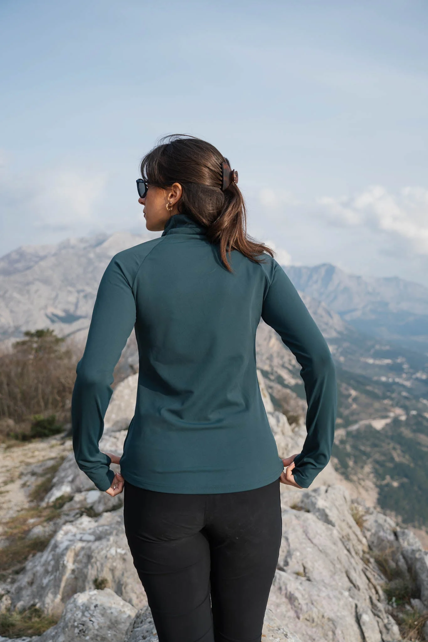 Momentum Sweater Deep Forest - Image 3