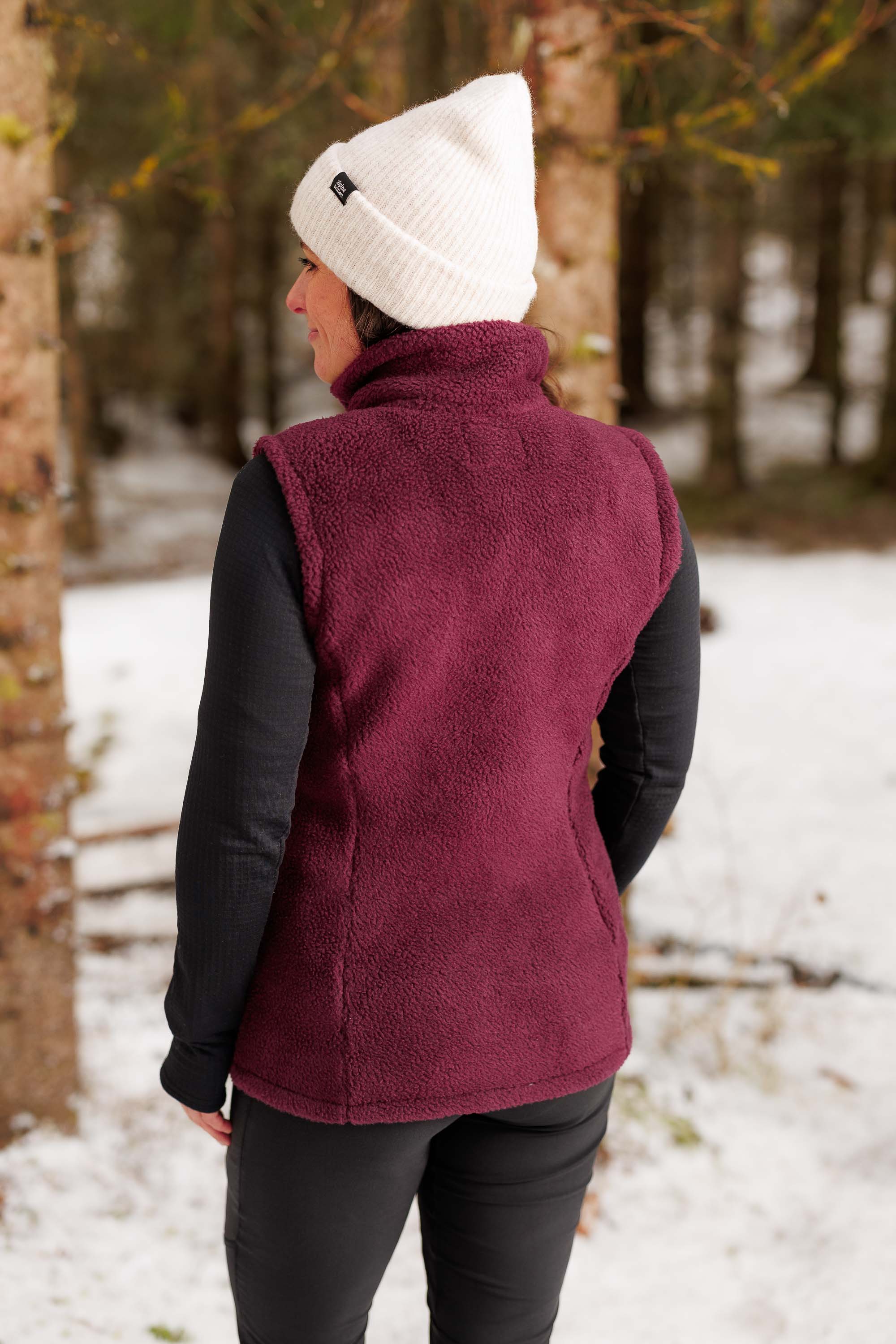 Sherpa Vest Burgundy - Image 12