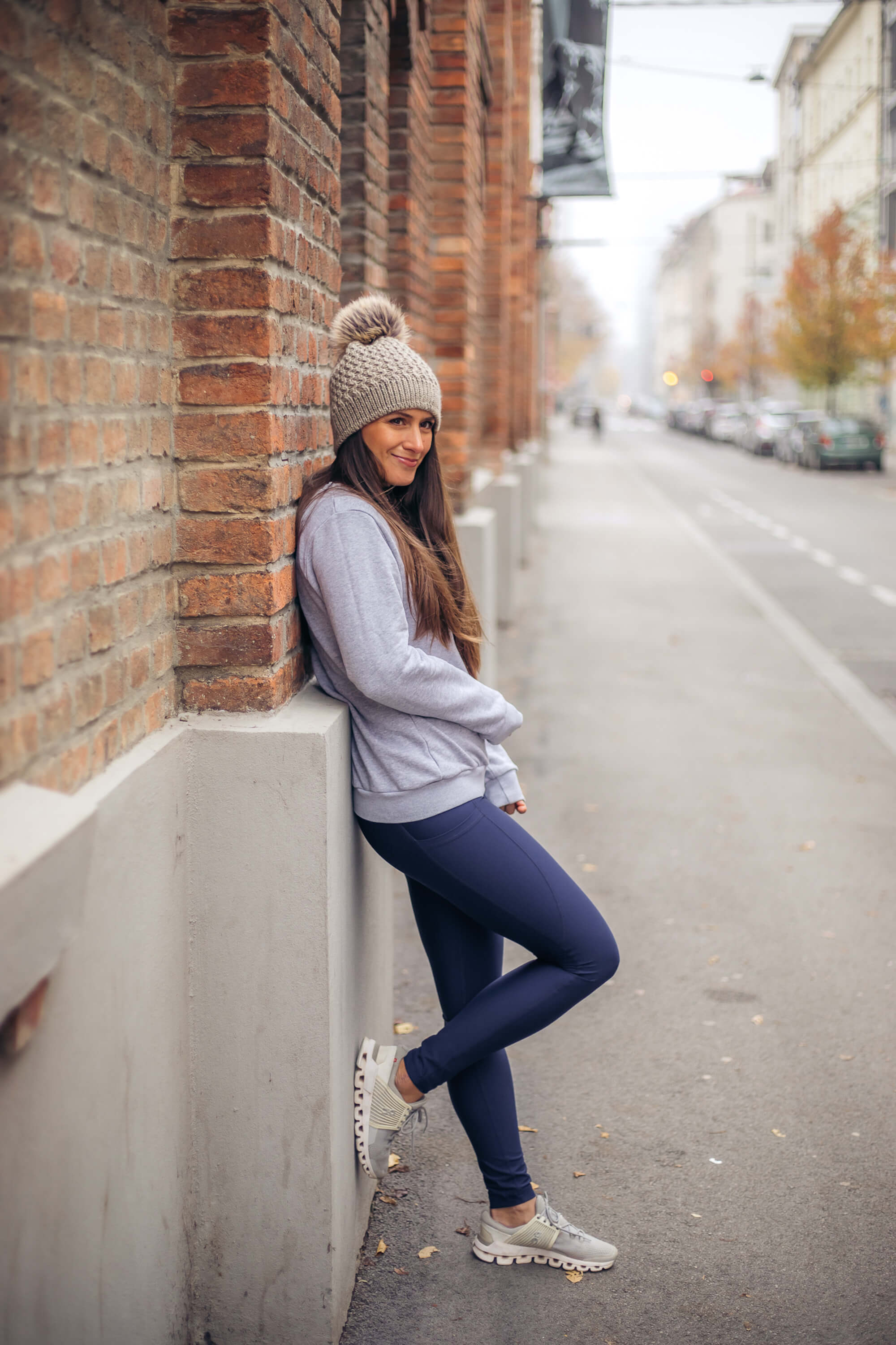 Summit Pocket Leggings Night Blue - Image 10