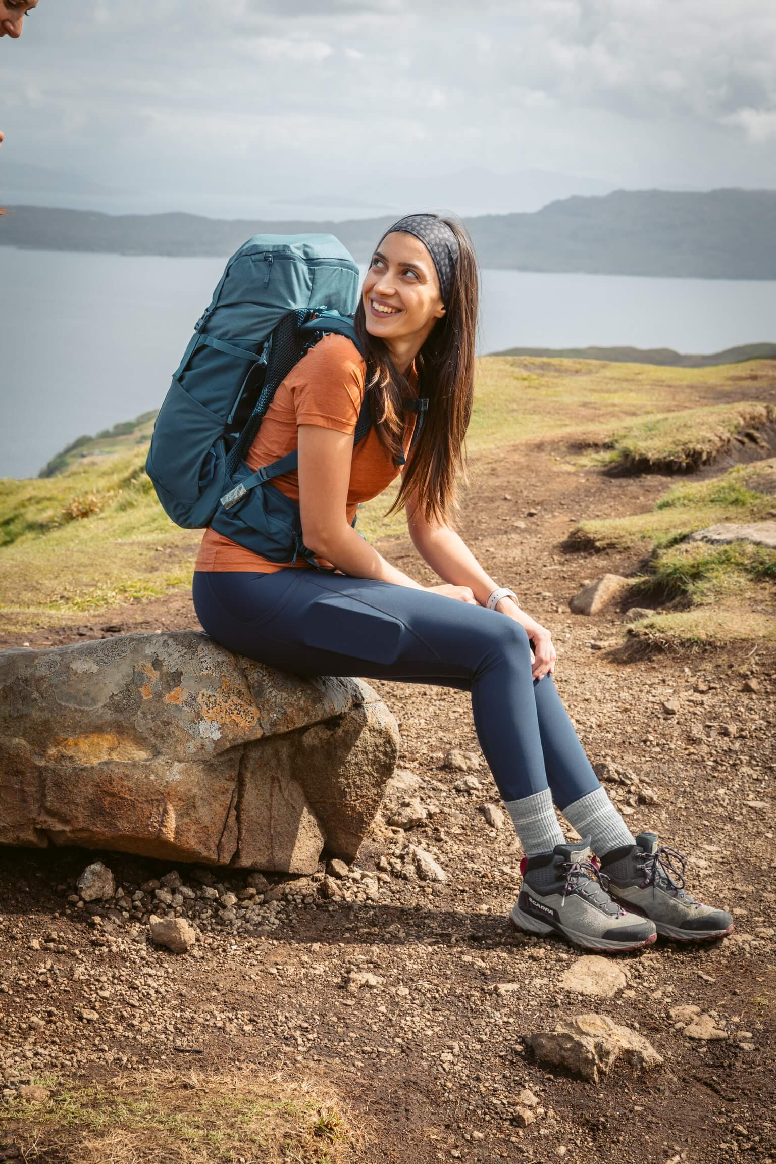 Summit Pocket Leggings Night Blue - Image 6